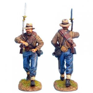 ACW019 CONFEDERATE INFANTRY ADVANCING - CHEQUERED BLANKET ROLL