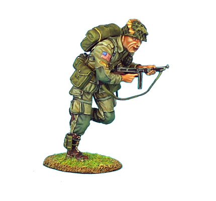 NOR009 US 101st AIRBOURNE CORPORAL RUNNING WITH THOMPSON SMG