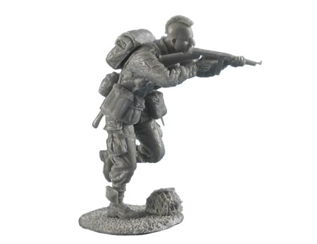 FL35065 US Airborne Paratrooper Running with Thompson SMG