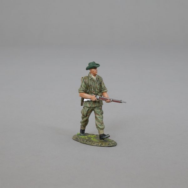 INDO002 FOREIGN LEGIONNAIRE WITH MG